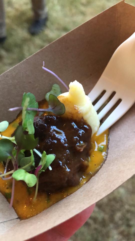 beef cheeks with heirloom tomato gravy
