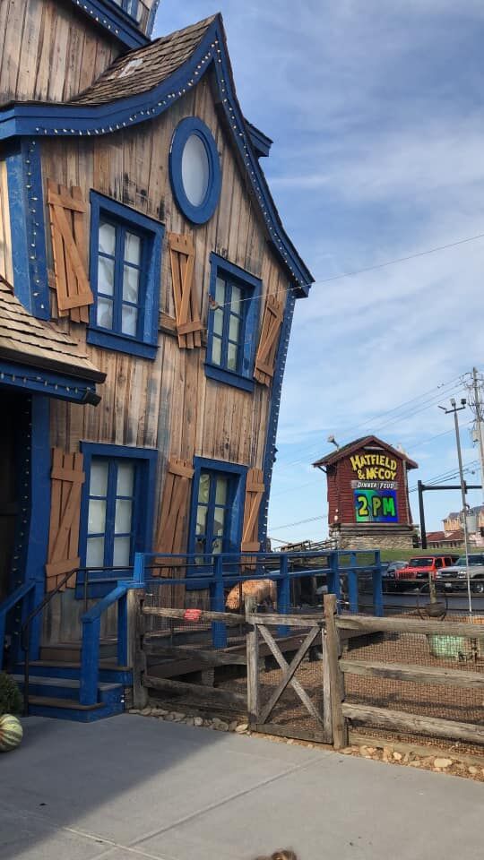 exterior of Hatfield and McCoy's Dinner Show