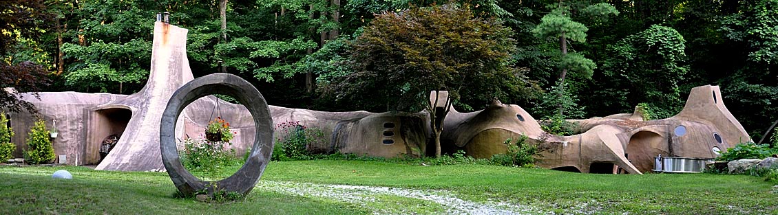 Flintstone House in Painesville Ohio