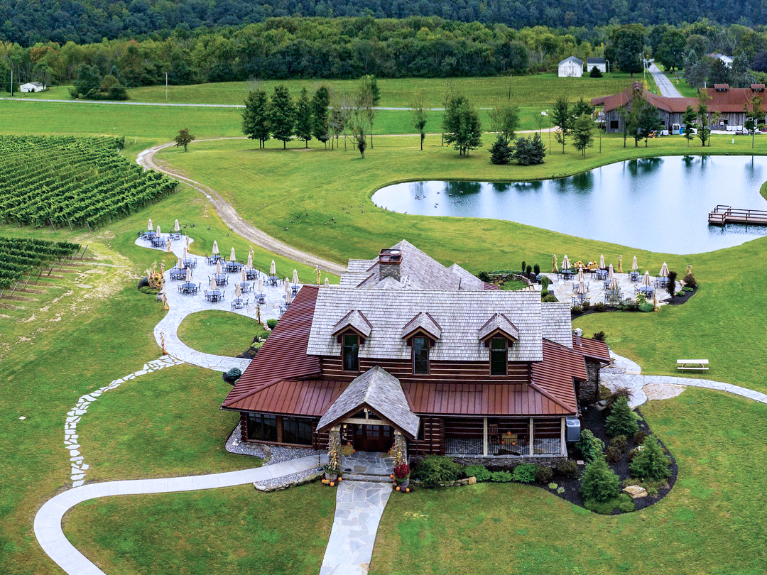 entire estate of Laurentia Winery from bird's eye view