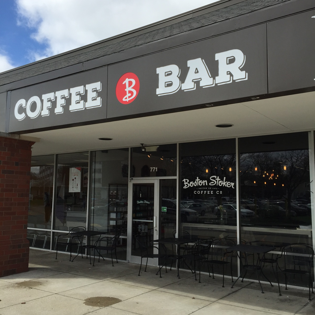 Boston Stoker black exterior with outdoor seating