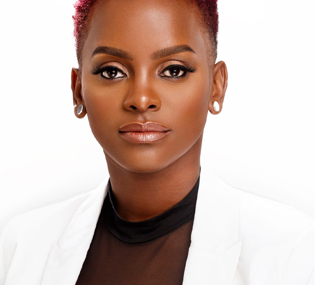 Profile picture of award-winning and celebrity hairdresser Dionne Smith