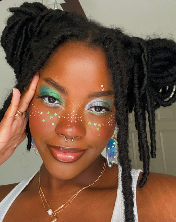 Green make-up