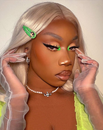 Green make-up