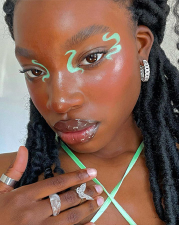 Green make-up