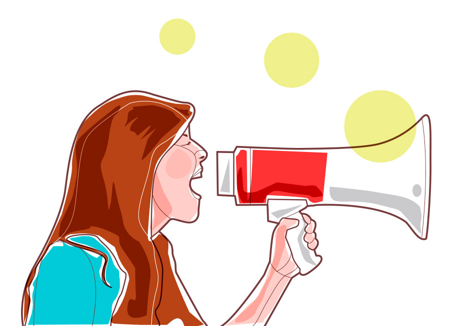 Colocar a boca no trombone: que seja pra falar bem da sua empresa! Na imagem, uma mulher segura um megafone e tem expressão de que está falando alto nele.