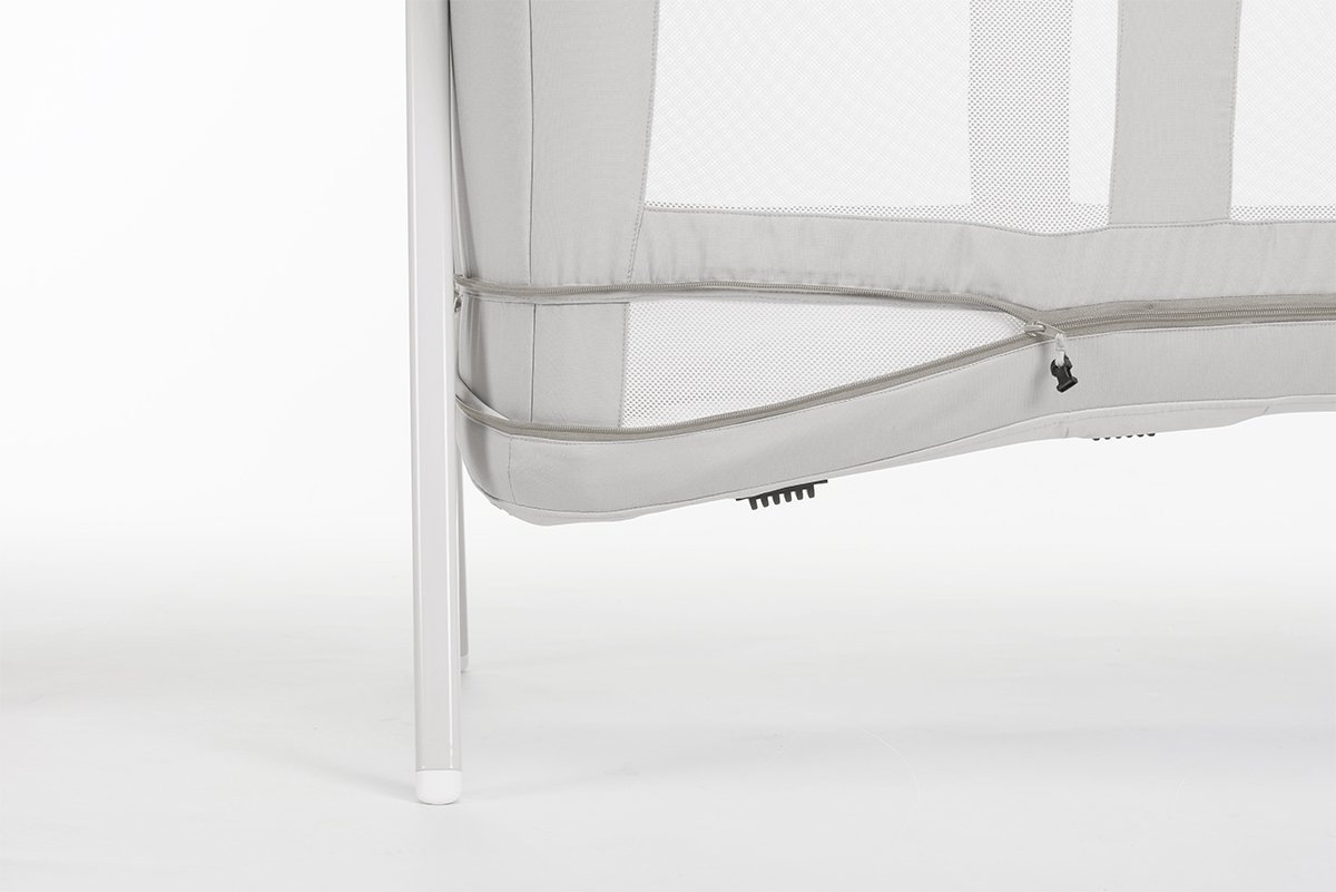 chicco zip and go crib