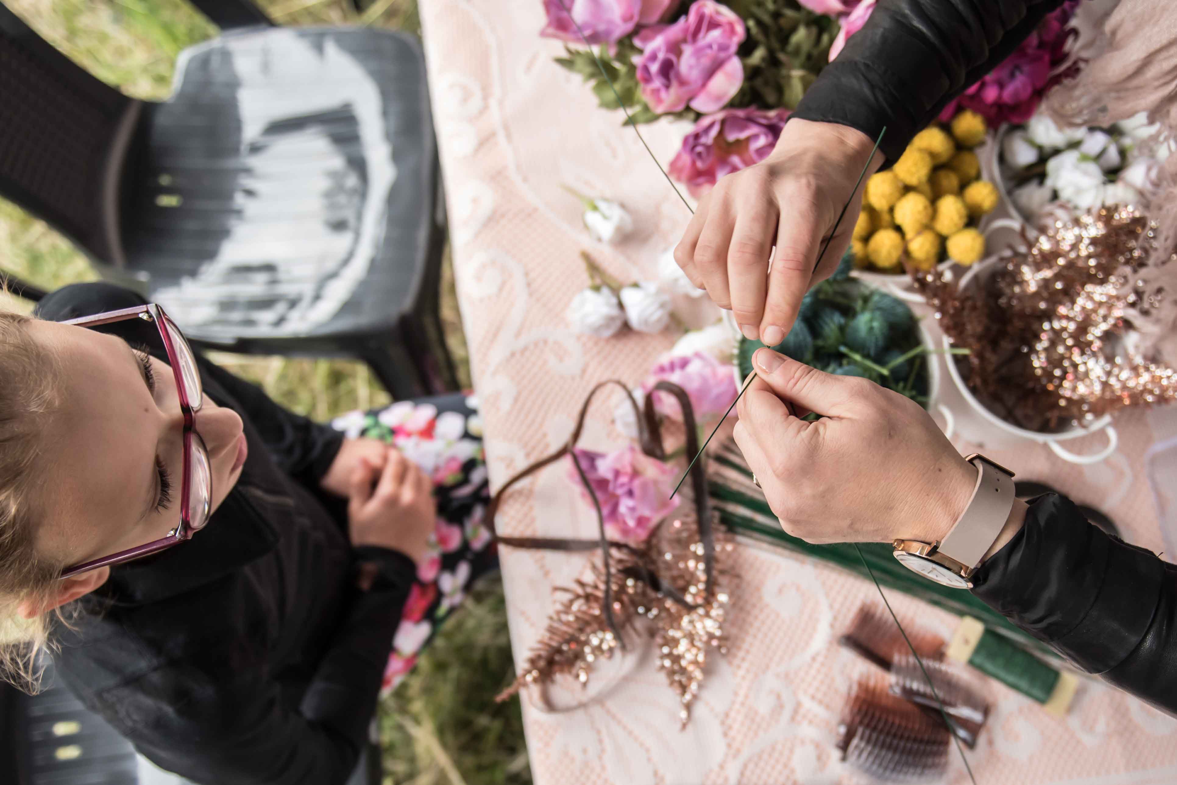 workshop: FLEUR & DAHLIA CHRISTMAS THEMED FLOWER CROWns