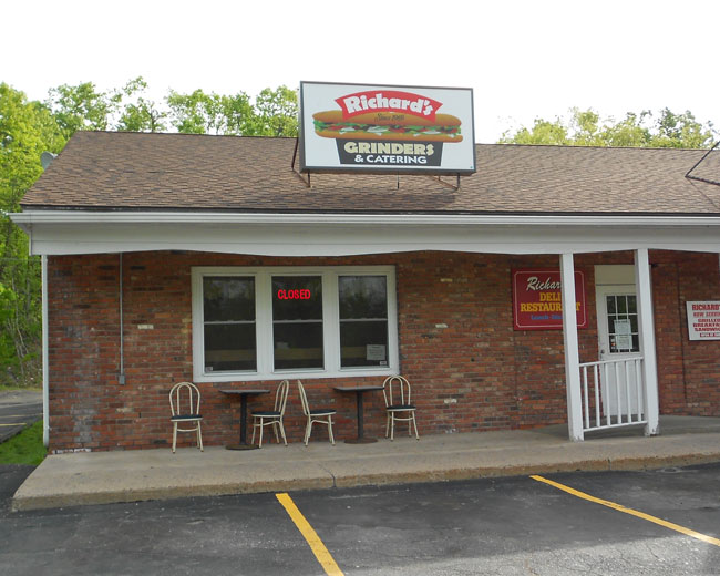 About Richard's Grinders & Catrering