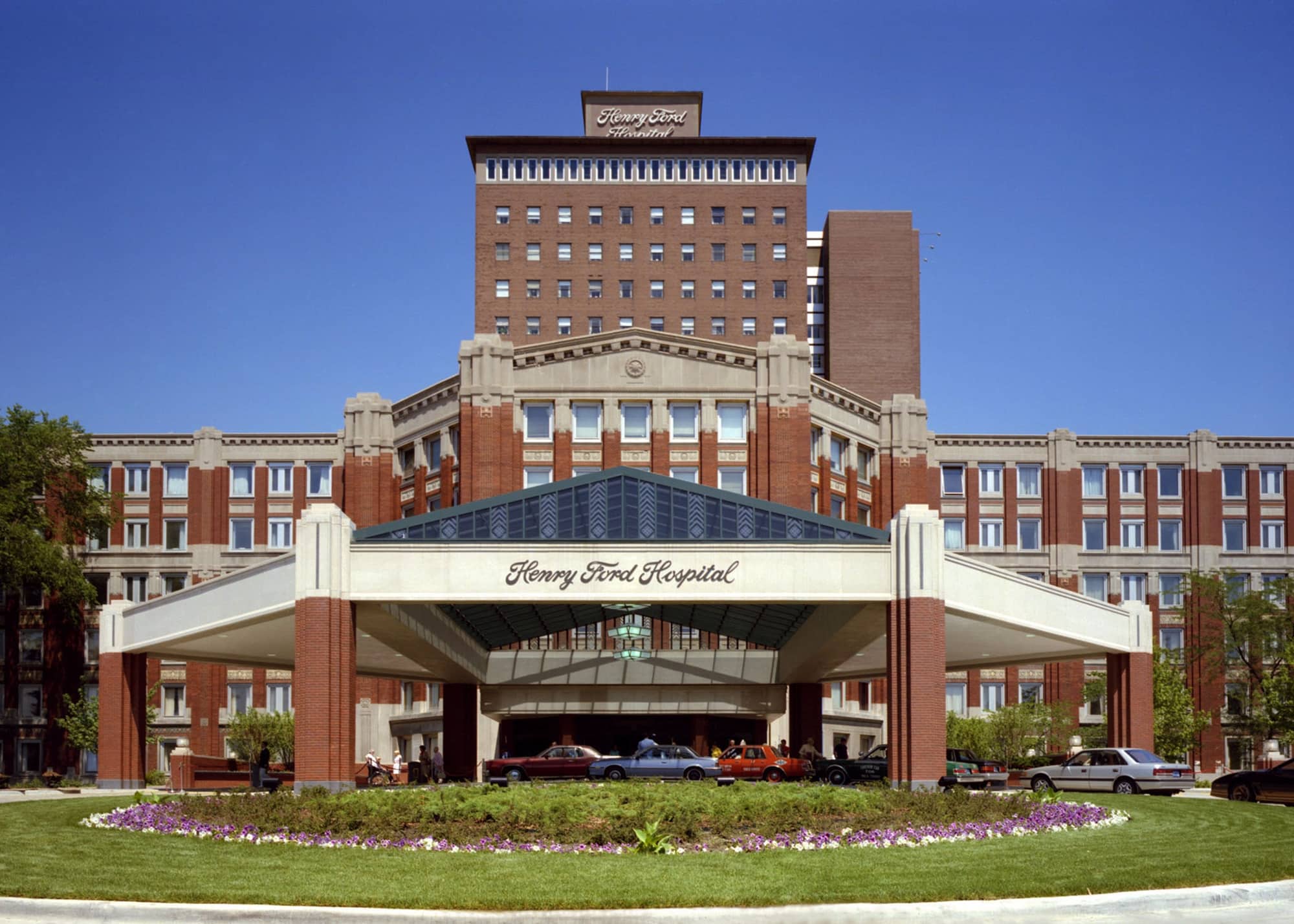 Detroit Hospital Pays 90k To Workers For Failing To Pay Pre Shift Work