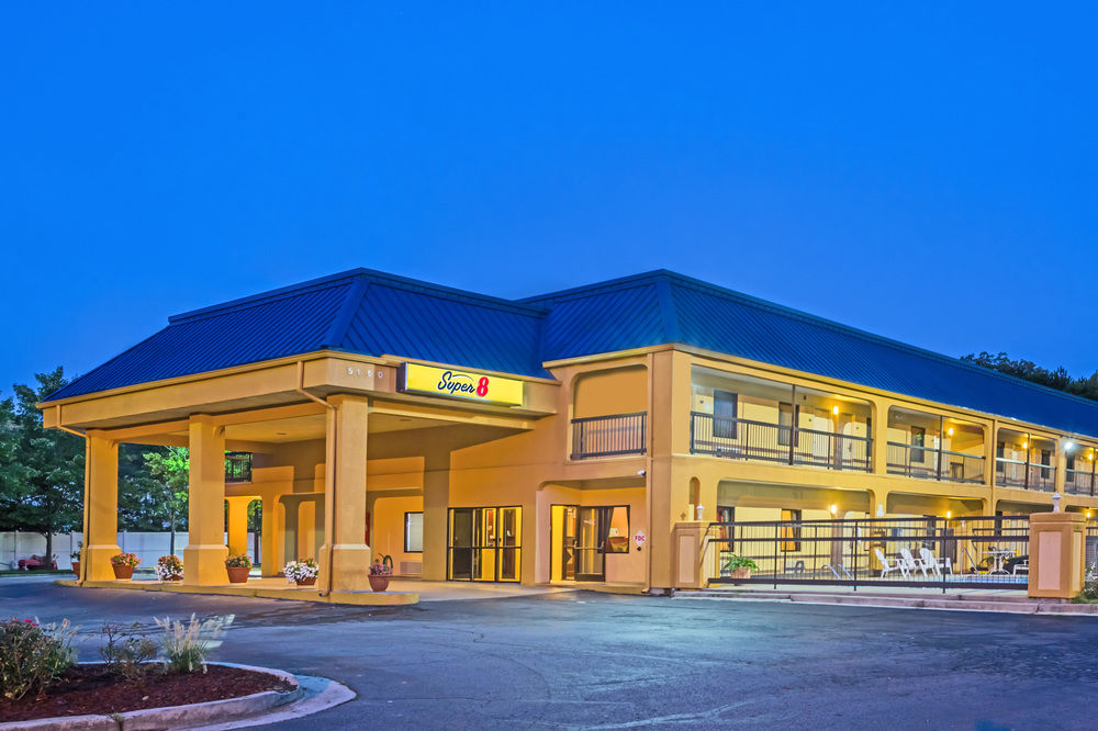 Georgia Hotel Company Paid Worker $73,732 In Back Wages for Overtime Violations