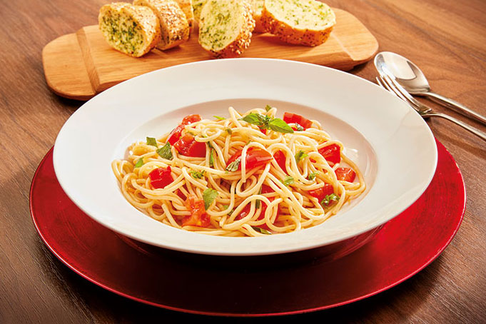 Tomato And Garlic Pasta