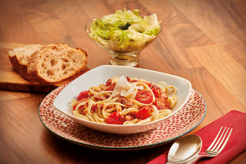Pasta With Italian Chilli, Bacon And Tomato Sauce