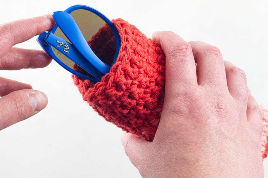Ombre Sunglasses Case Crochet Pattern by Alex Alex DellAringa for @thehooknook