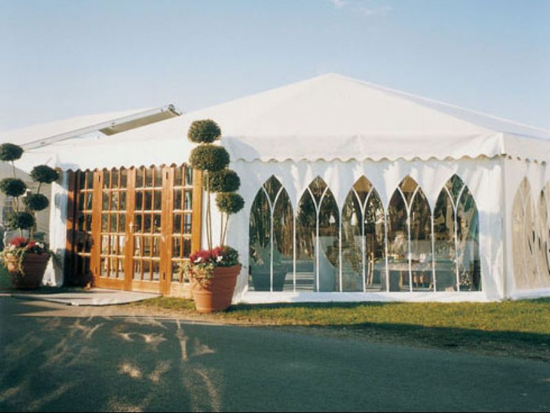 Garden Marquees - providing perfect garden marquees for any event