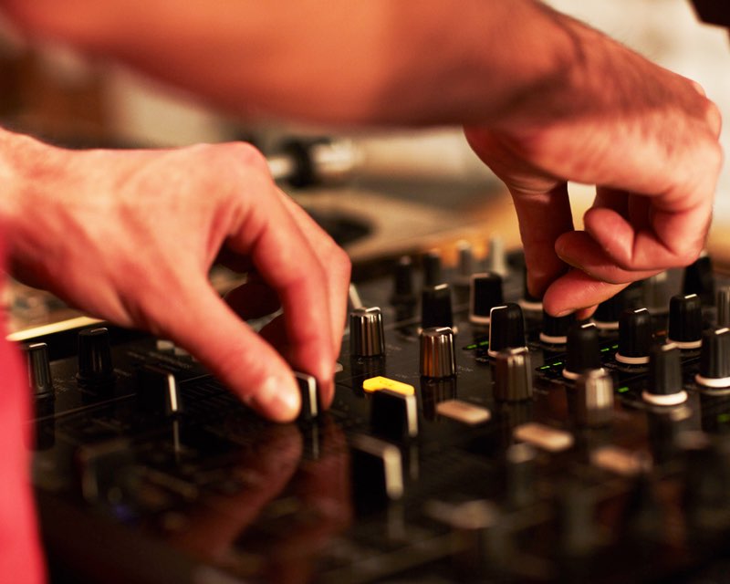 DJ School London LSA DJ & Music Production Courses