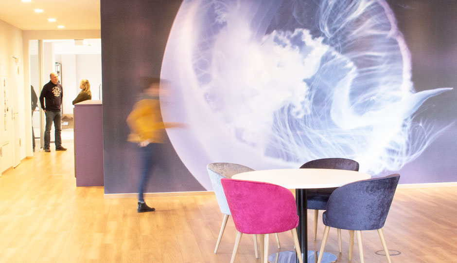 Qualle in der Lounge von LINK Mobility