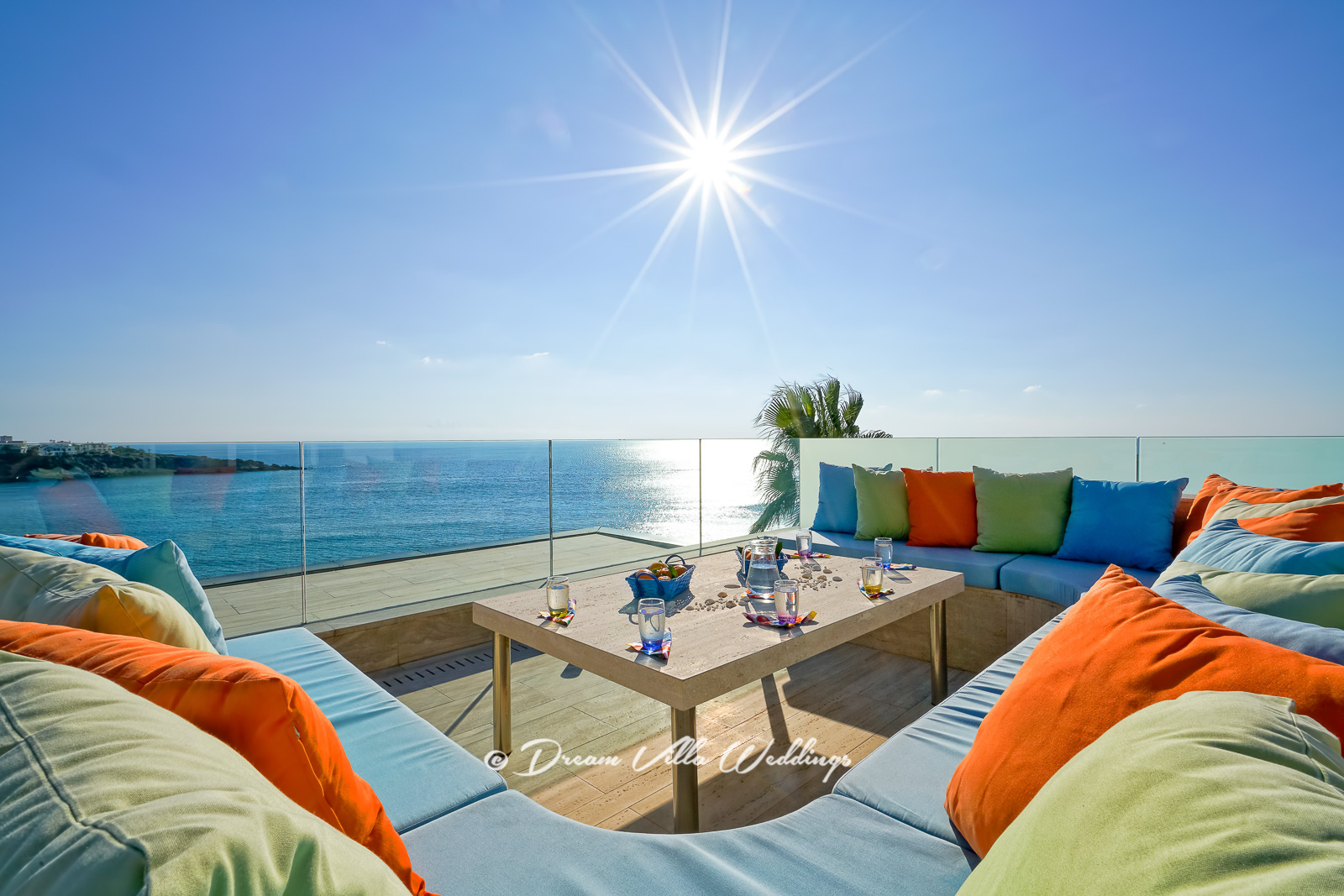Roof-top terrace with bar, jacuzzi and breathtaking sea views