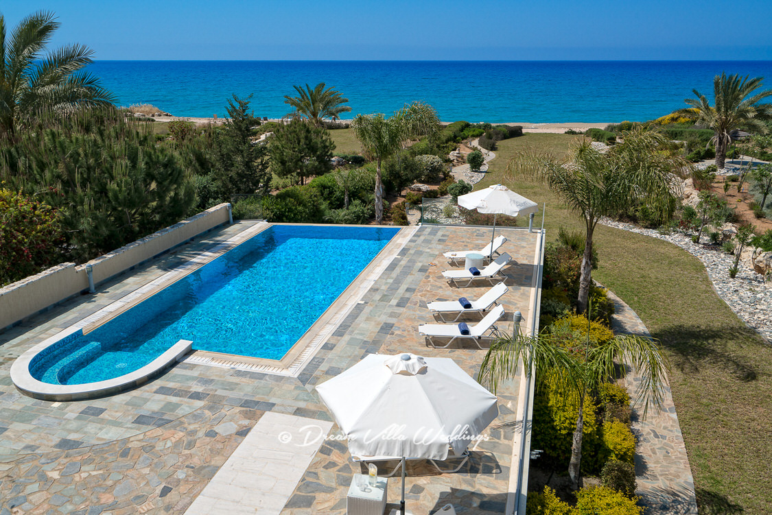beautiful luxury wedding villa by the sea