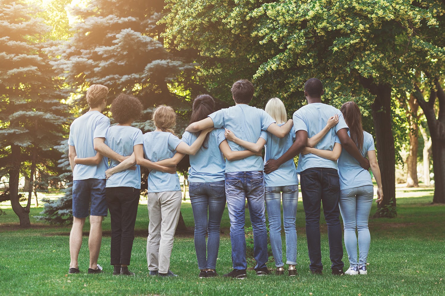 Volunteers working together
