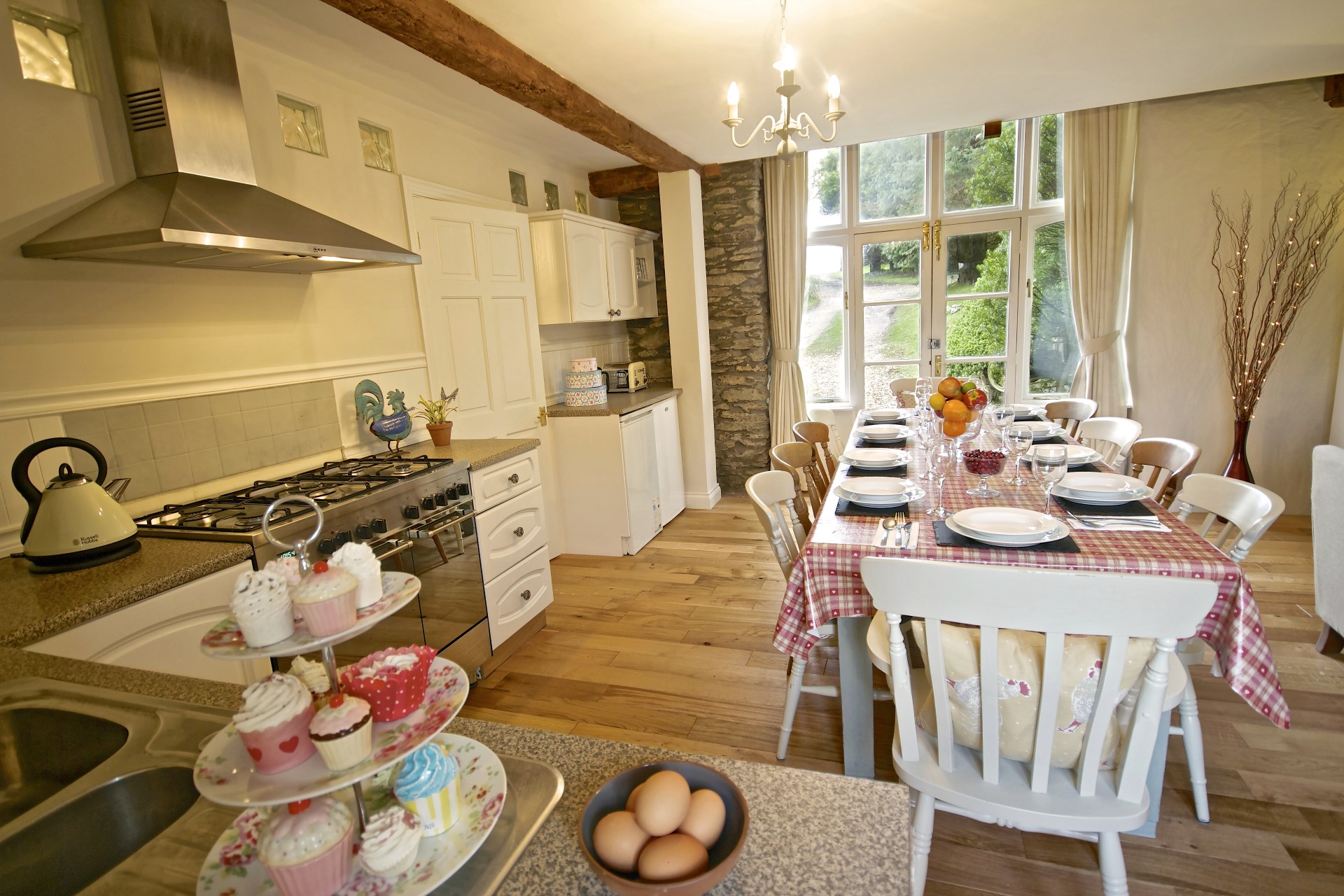 Dollys Barn 6 Bedrooms Sleeping 11