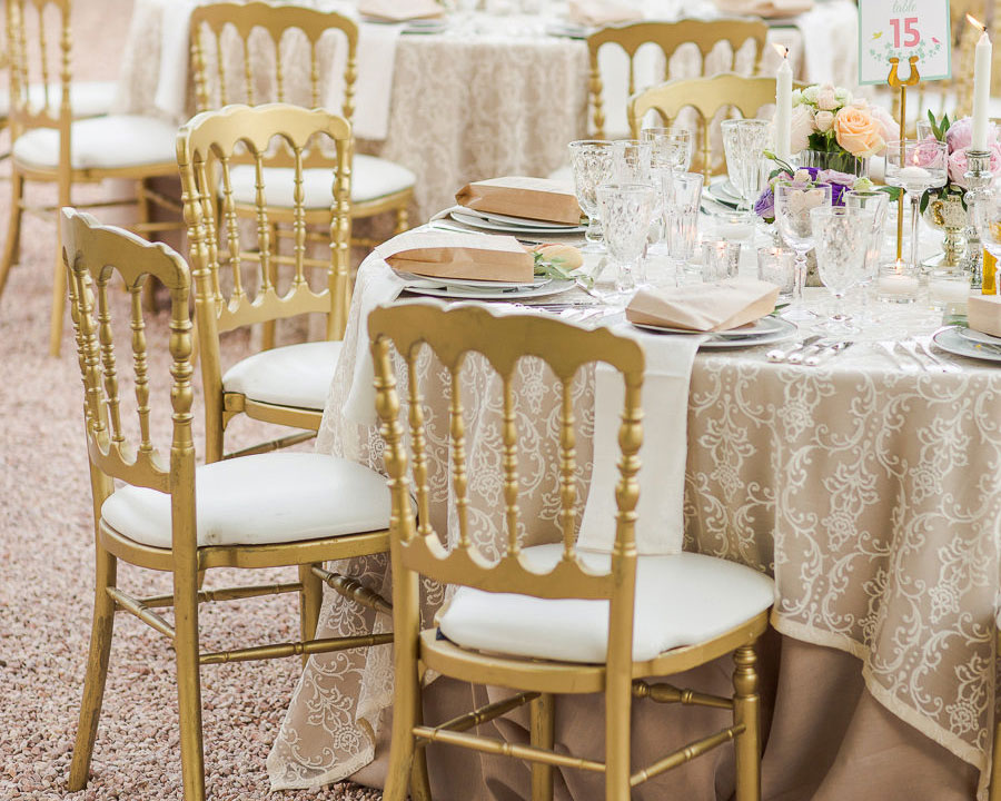 Cadeiras Douradas para Festas, Eventos e Casamentos