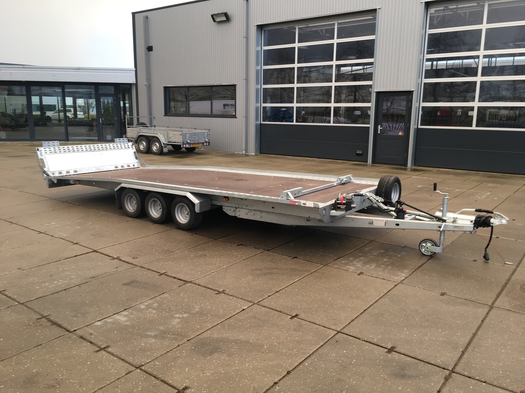 Autoambulance kantelbaar met klep 550x212cm 3500kg