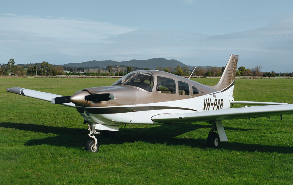 Piper Arrow V