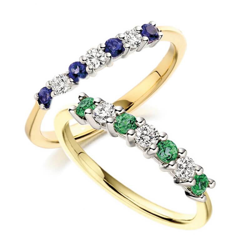 Sapphire and diamond ring in yellow gold