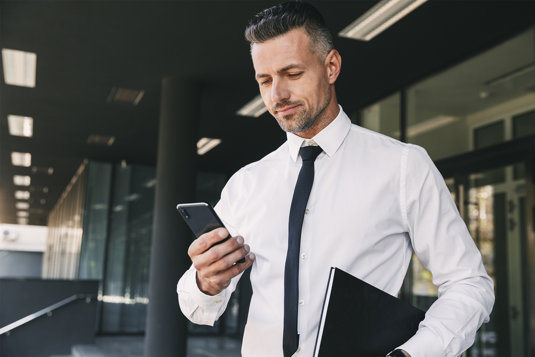 Commercial real estate apps every broker needs - theBrokerList Blog
