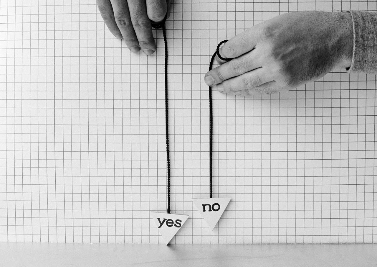 Géza Perneczky, Yes-No Concept, 1971 – conceptual photography