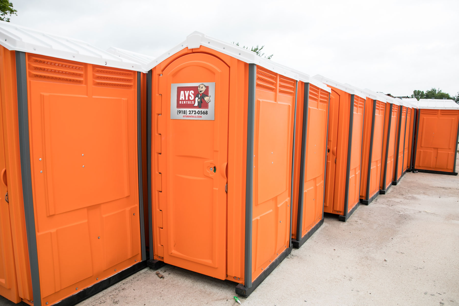Construction Porta Potty Rental Hi Rise Portable Restroom Units