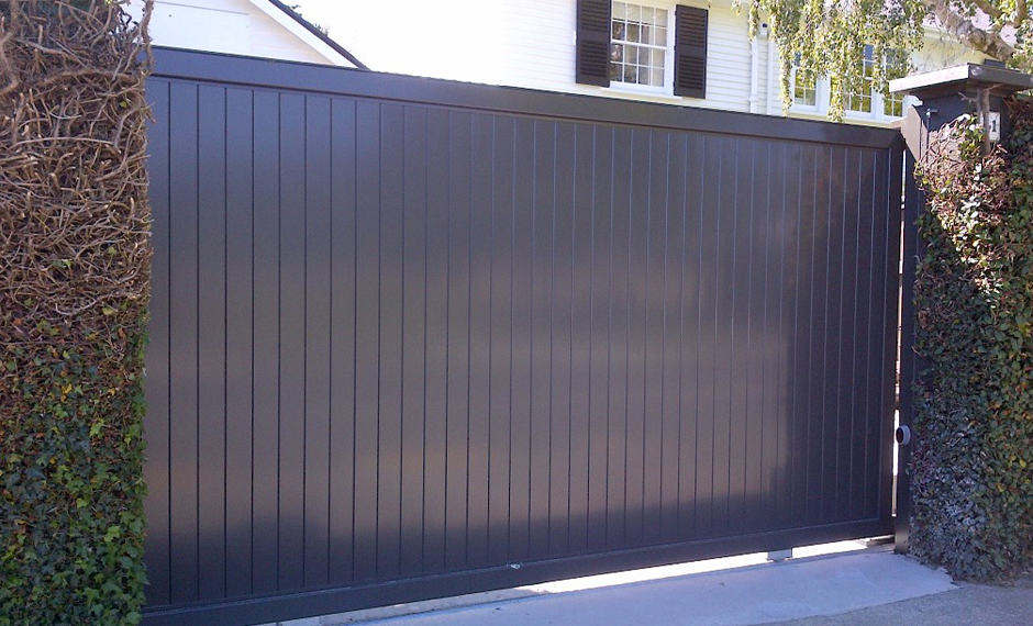Driveway Sliding Gates Tauranga | Vertical Slat Gate | Bay of Plenty