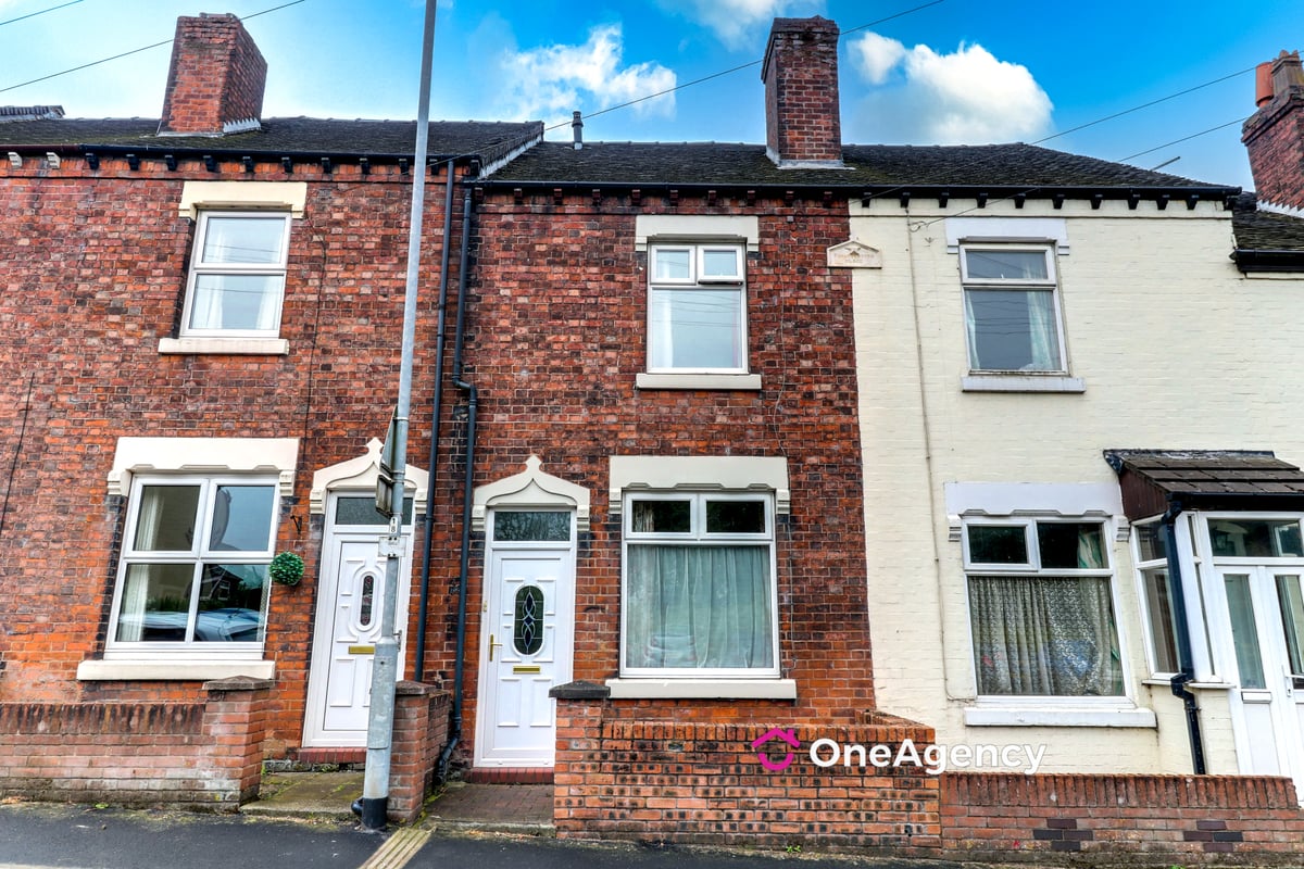 OneAgency 2 bed terraced house sold
