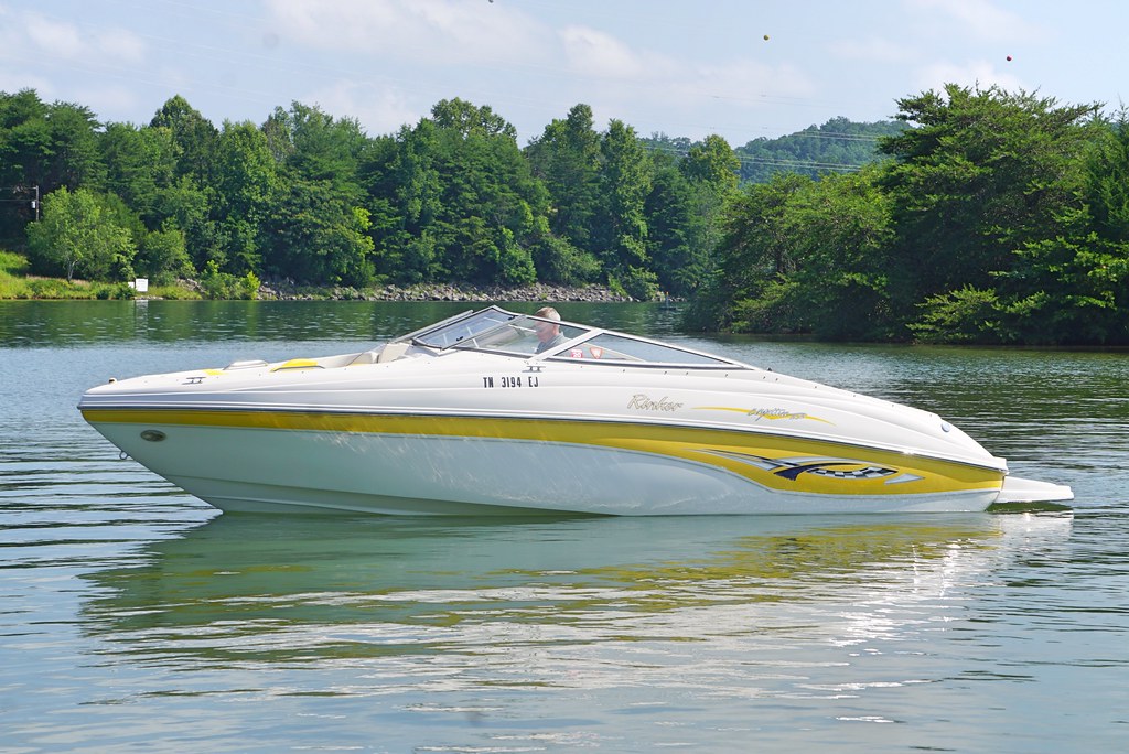 Rinker 232 Captiva Harbortowne Marine Full Service Marine Brokerage