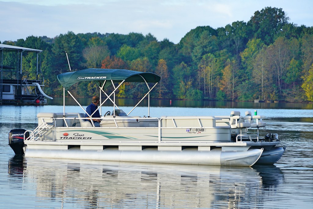 Sun Tracker 240 Party Barge Harbortowne Marine Full Service Marine