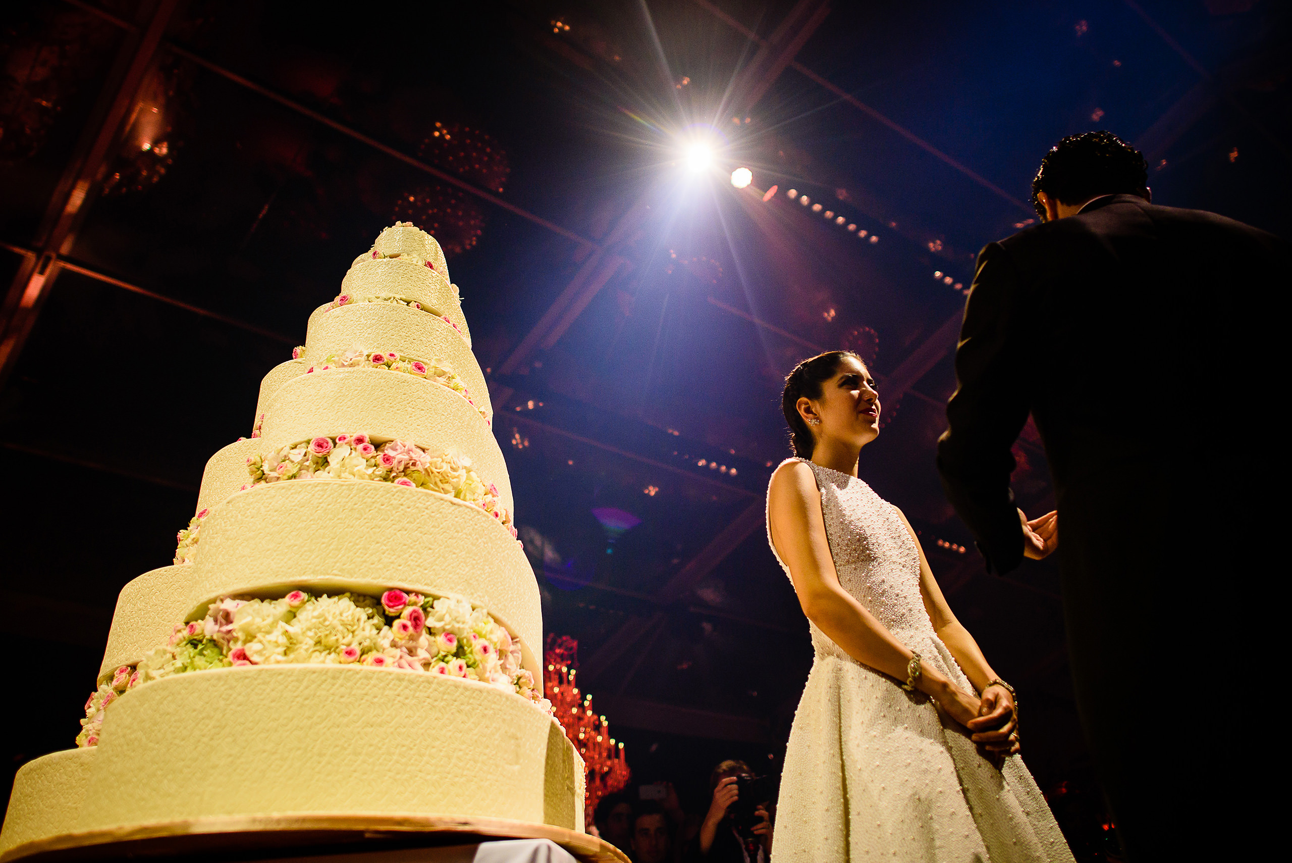 amazing wedding cake destination wedding Normandy France