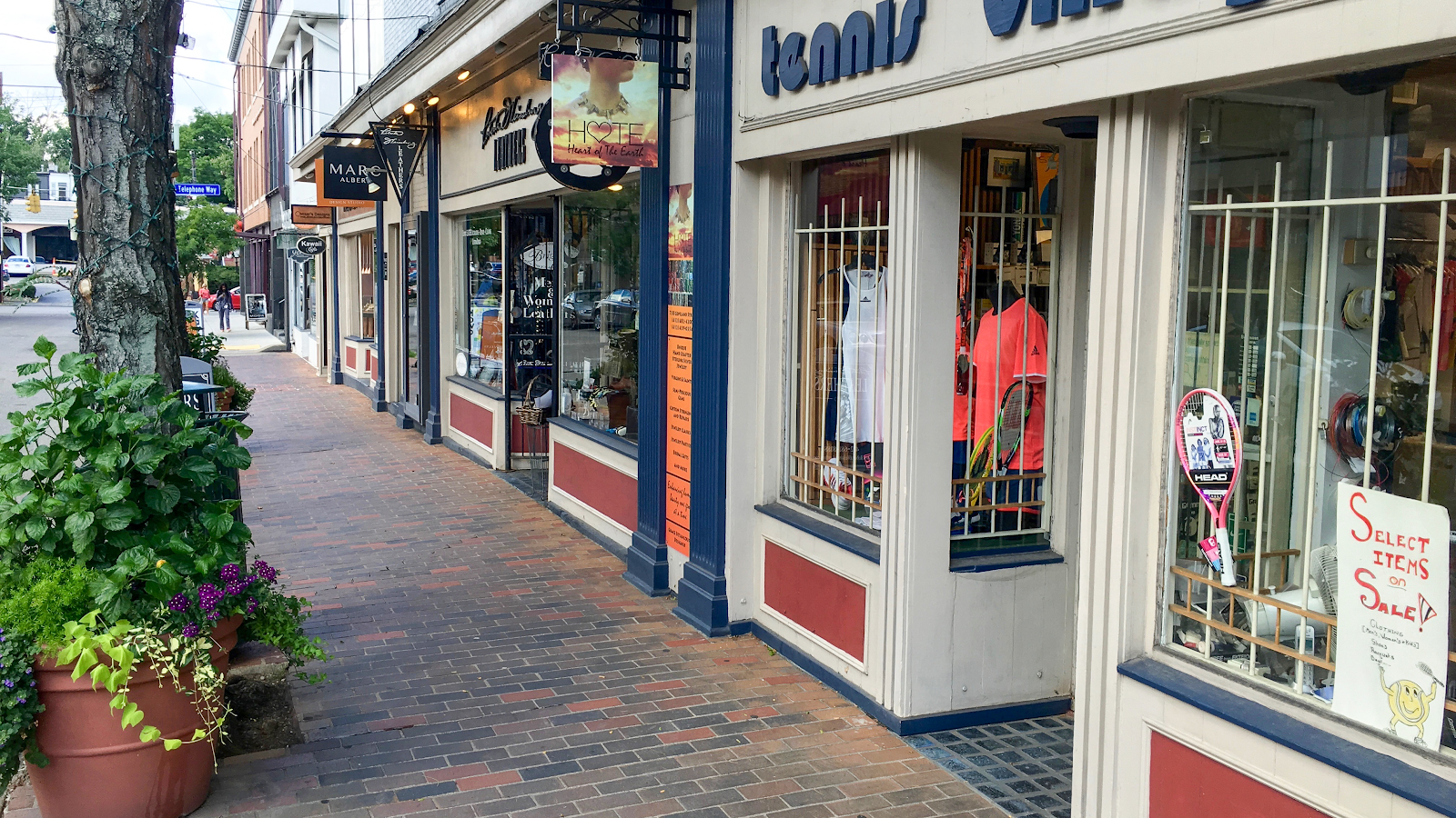 The Most Unique Boutiques & Local Clothing Stores in Shadyside GiftYa