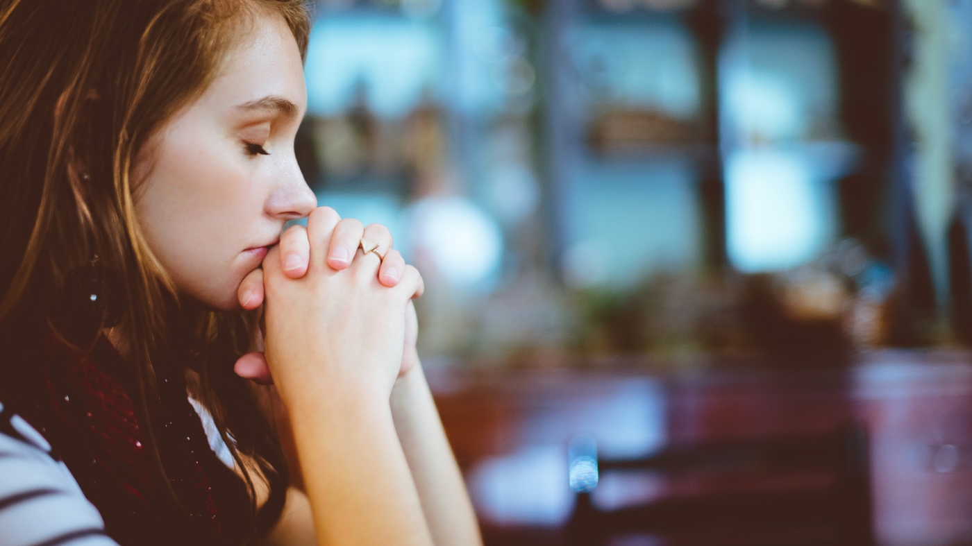 Girl praying