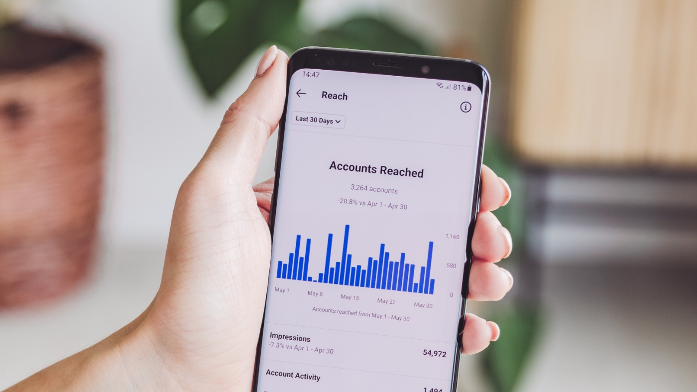 Viewing accounts reached on Instagram