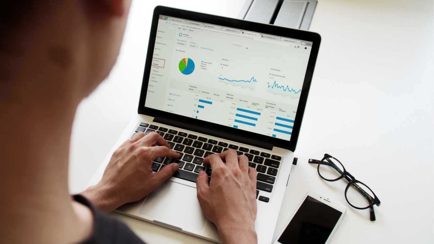 Tracking social media strategy