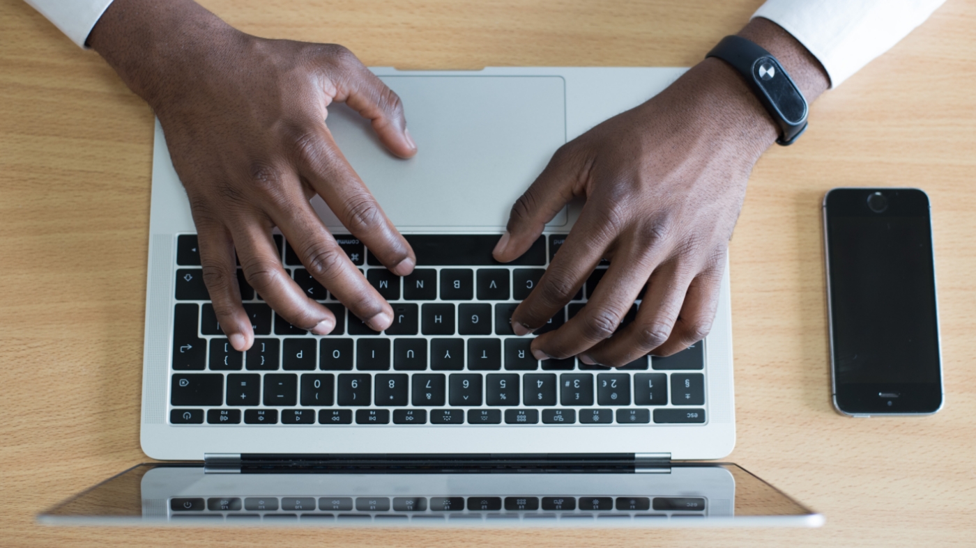 Communicating online