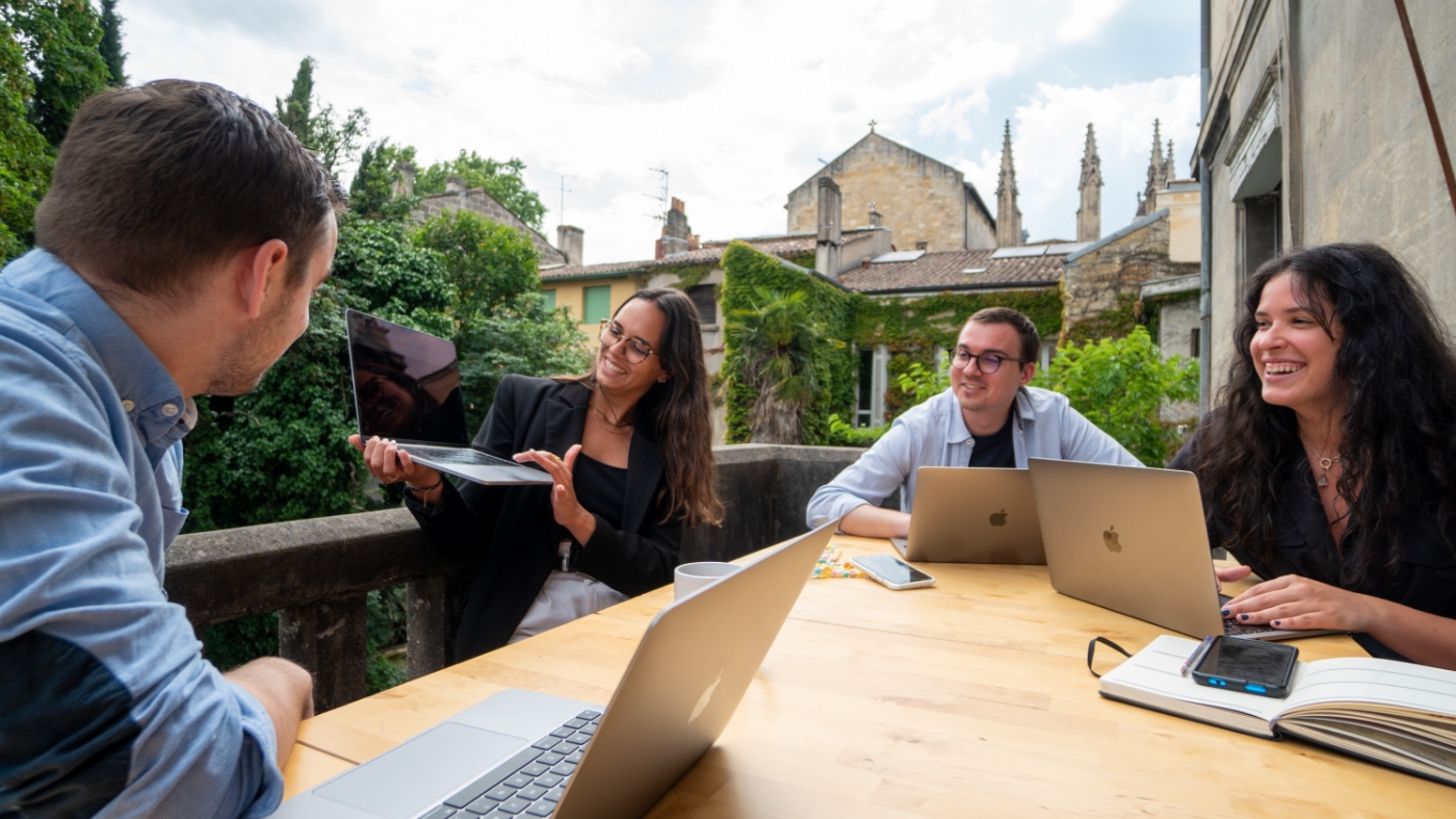 Showing the enitre team you appreciate them
