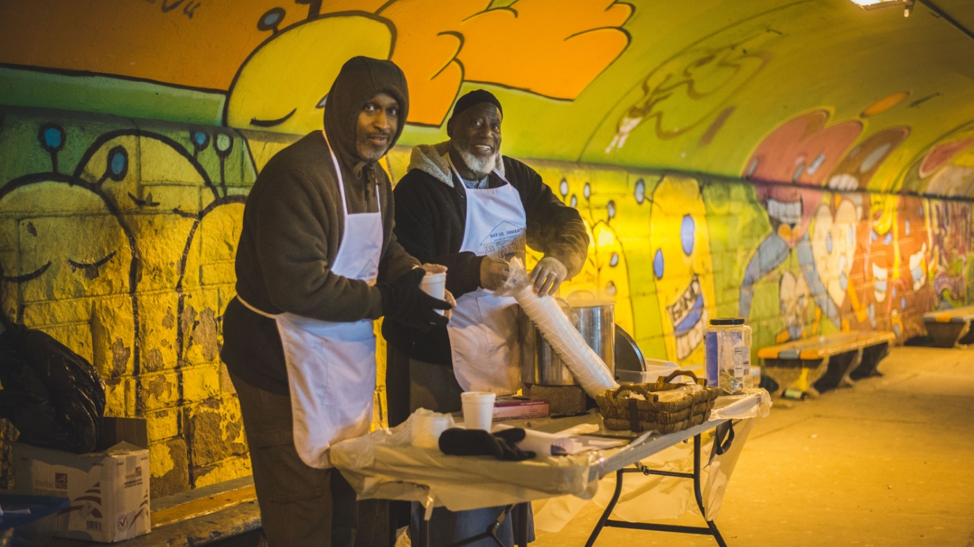 Sharing thanksgiving with the community