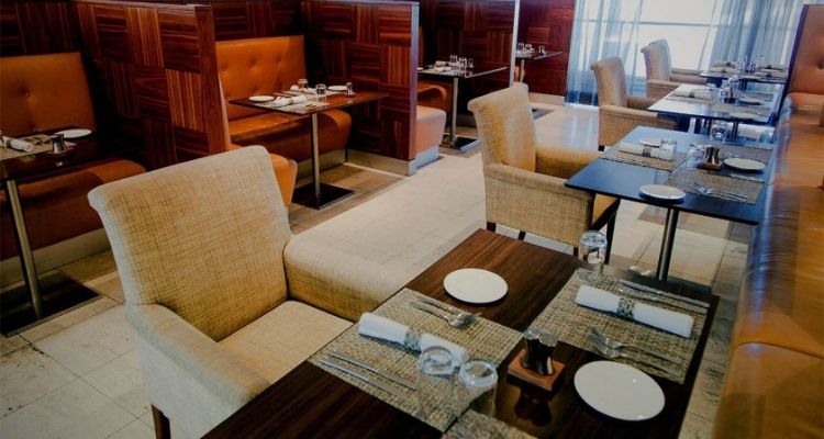 As well as great food, The Virgin Clubhouse has a wide selection of beer, wines, spirits and award-winning cocktails. The Clubhouse as a whole is fantastic, but it really excels with its food, drink and dining options. 27