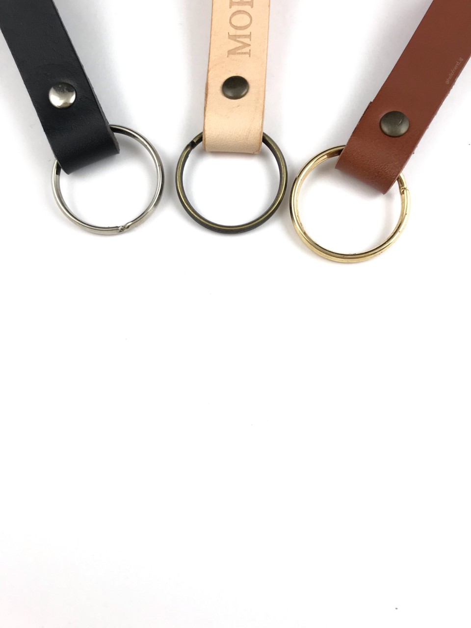 Lædernøglering med sølvring, lædernøglering med guldring, lædernøglering med messingring