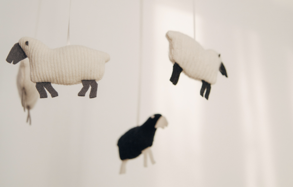 Mobile knitted sheep