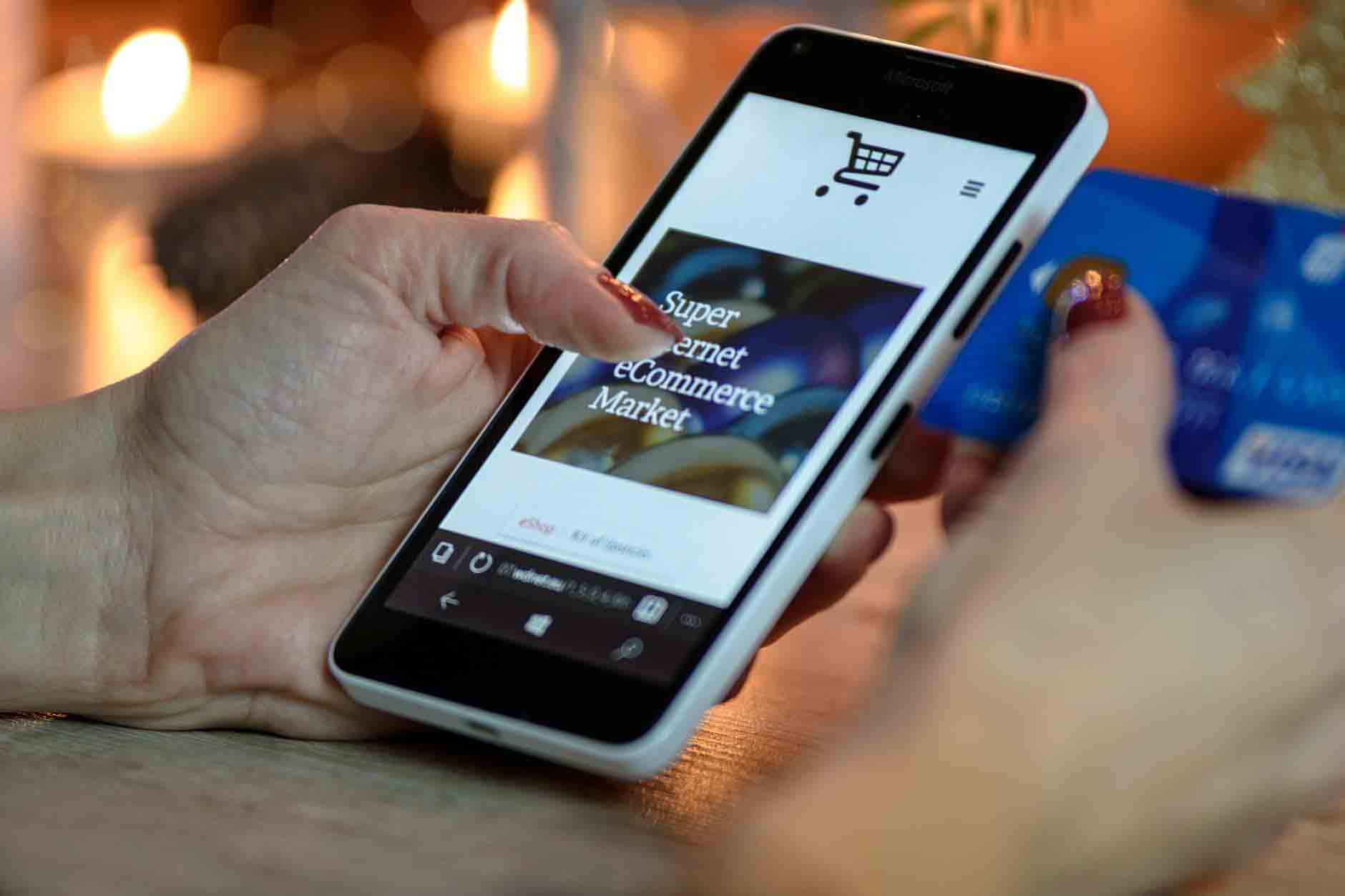 Mobile Phone Ecommerce Speed and Convenience
