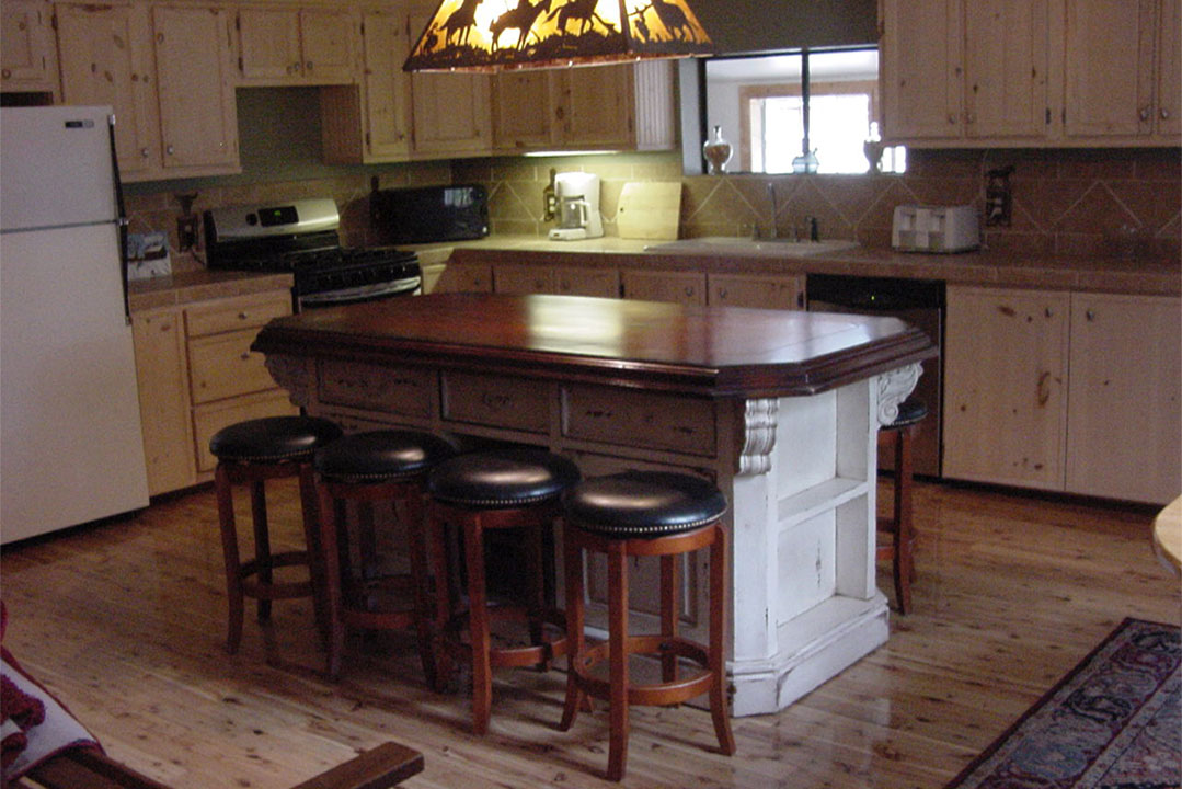 Spring Hill on Rainbow Lake Cabin Rentals