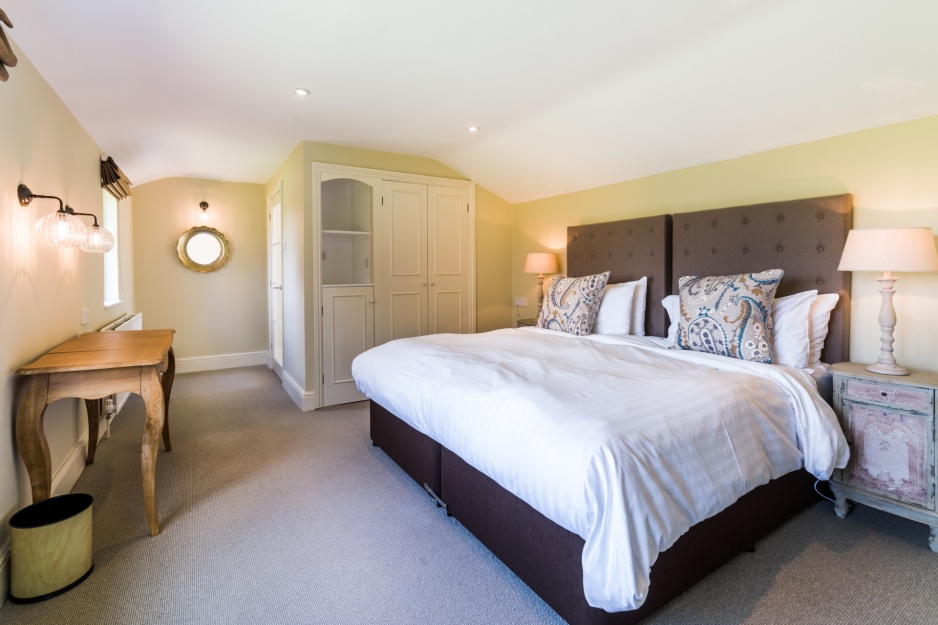Double/Twin Bedroom En-suite